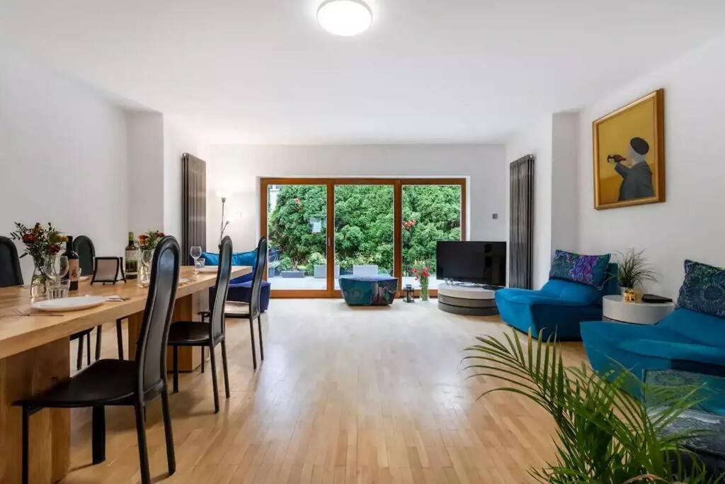 Apartament Cozy With 6 Bedrooms